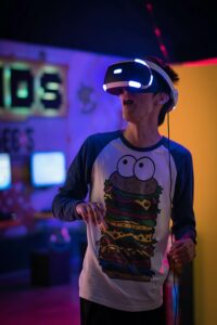 Scopri di più sull'articolo Exploring New Realities: Dive into the virtual world with VR!